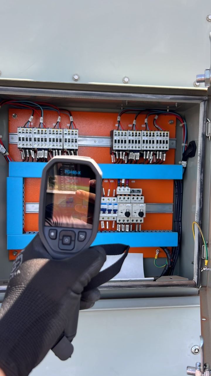 Inspeção termográfica em painel elétrico
